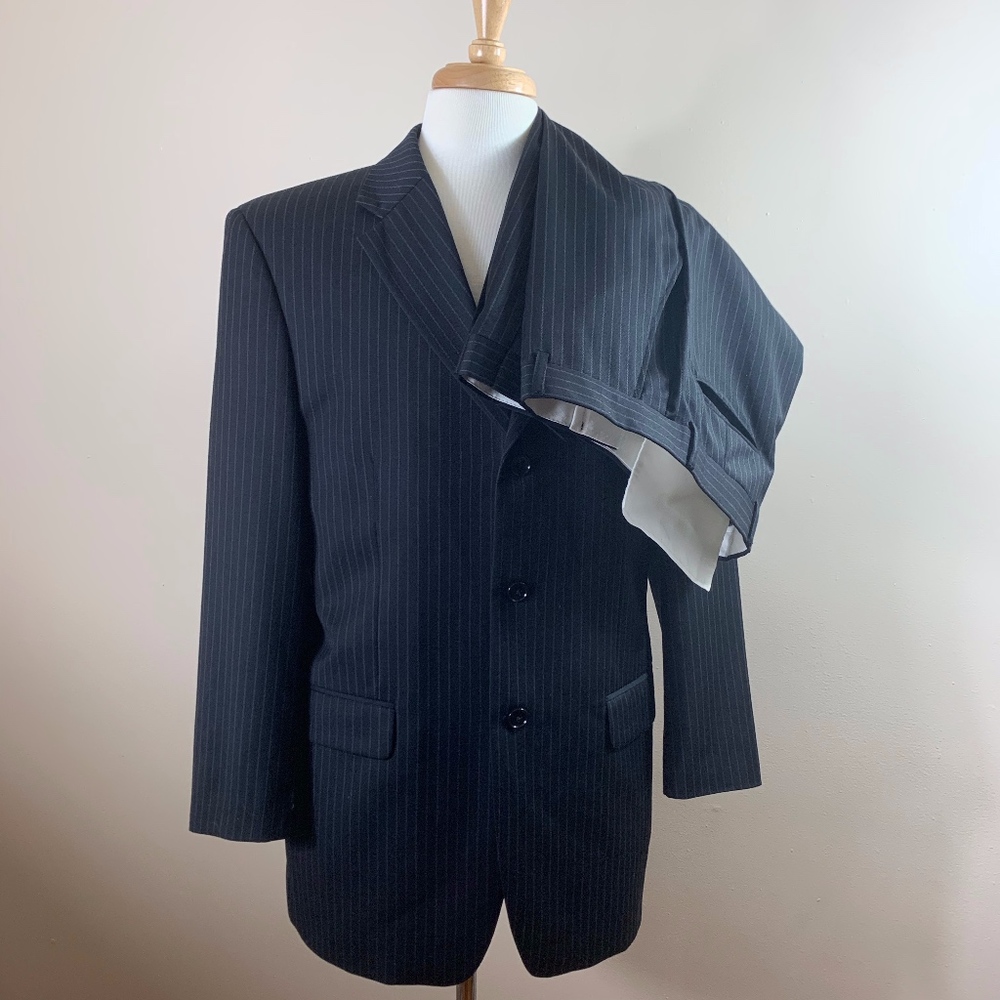 Jones New York Pinstripe Suit 42R